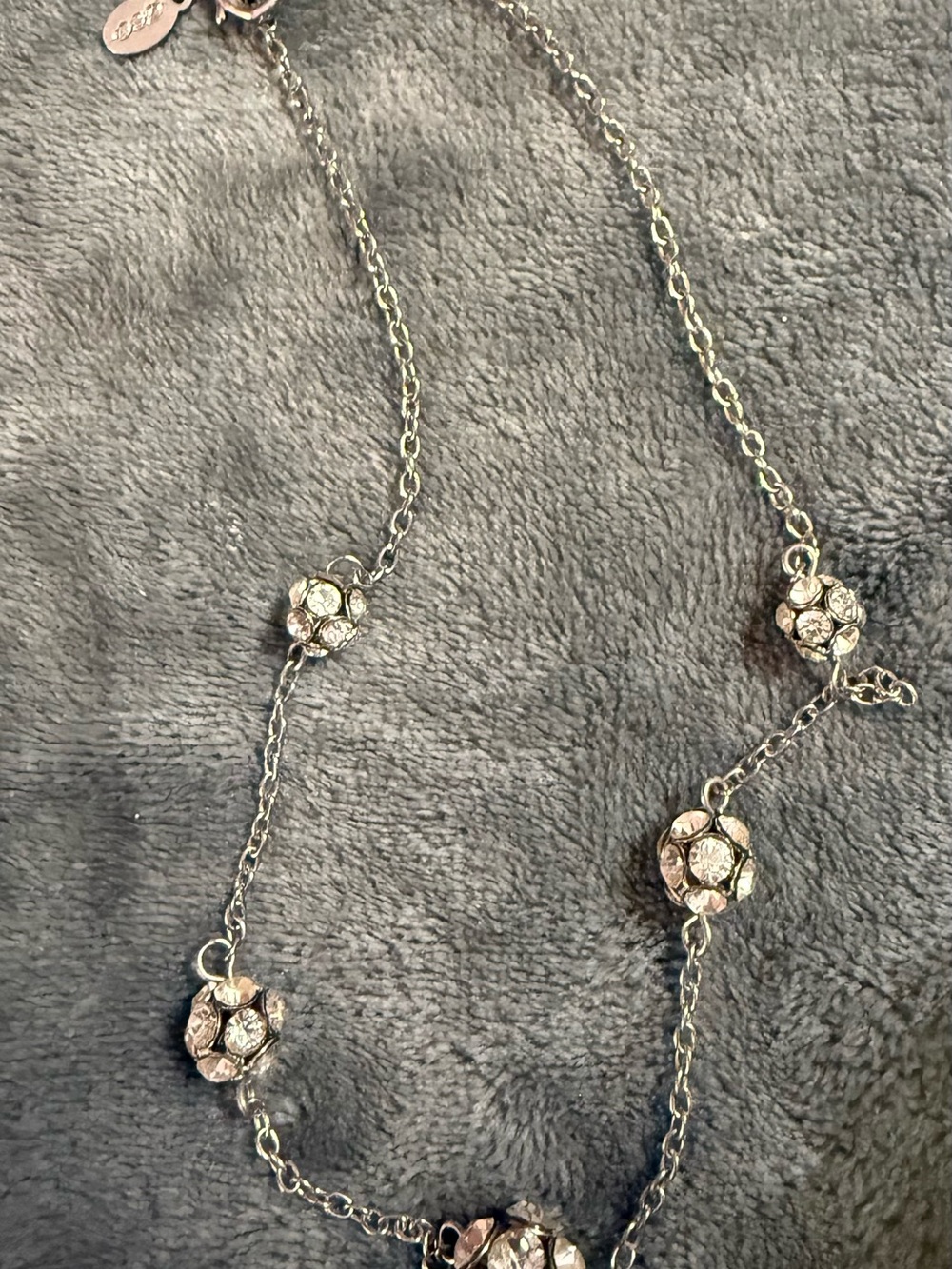 Vintage American Eagle Outfitters “AEO” silver-tone multi-station necklace
